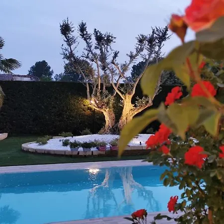 70 Mq 2 Posti Con Piscina In Castelbaldo