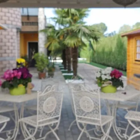 70 Mq 2 Posti Con Piscina In *